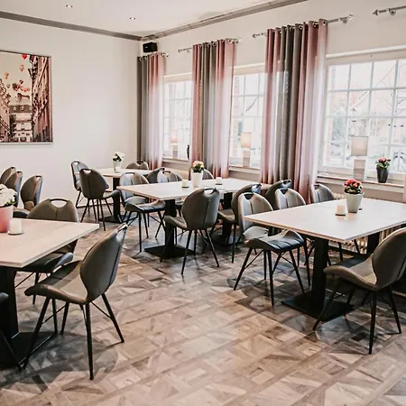 Gasthof-hotel Biedendieck וורנדורף